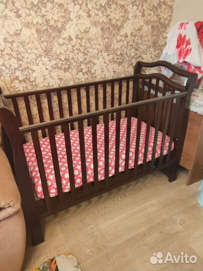 Детская кроватка