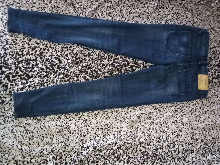 Джинсы dsquared2 женские разм.25