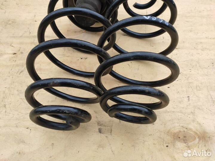 Пружины задние на Opel Astra H Хэтчбек 3Д 5Д