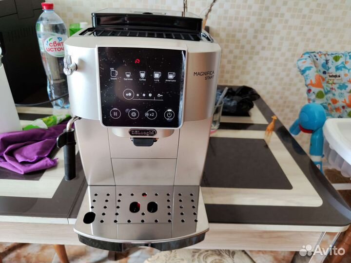 Кофемашина delonghi новая