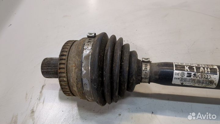 Полуось левая передняя Audi A4 (B6)