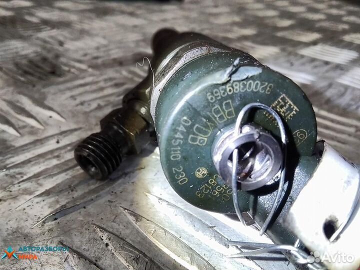 Форсунка Renault Scenic 2 2006 8200389369