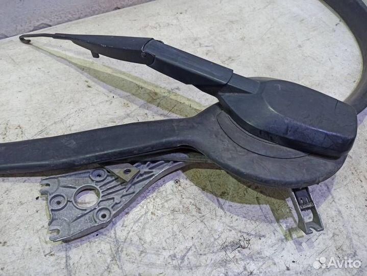 Трапеция стеклоочистителя