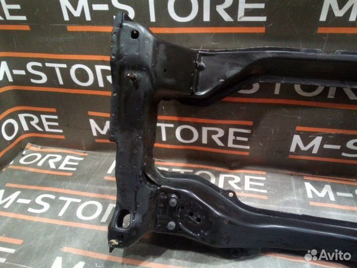 Балка поперечная (подрамник) передняя