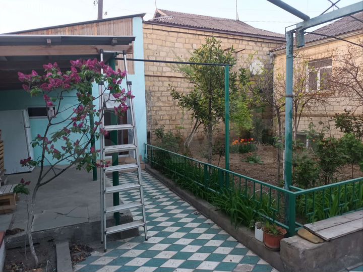 Дом 200 м² на участке 4 сот.