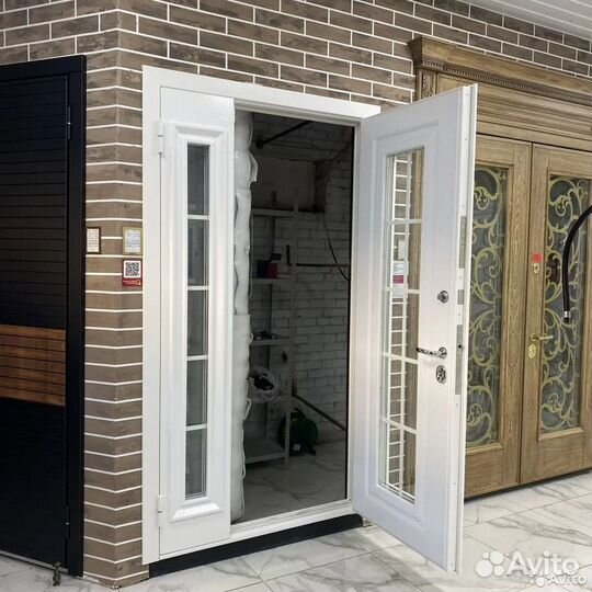 Двери входные белые от производителя