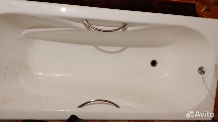 Ванна чугунная