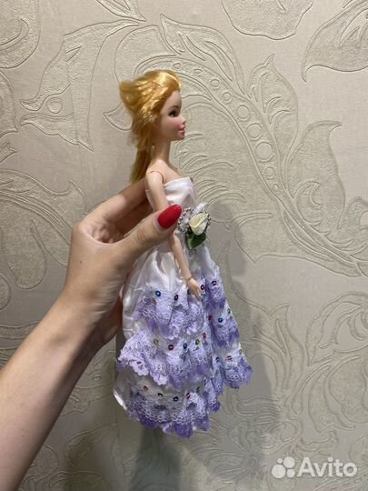 Кукла в платье