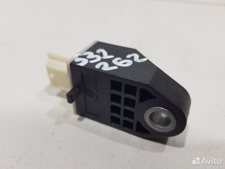 Датчик airbag (Hyundai i40)