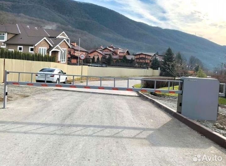 Автоматический шлагбаум