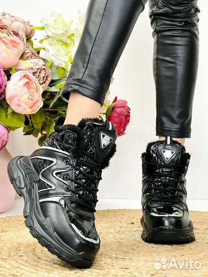 Кроссовки женские зима 36