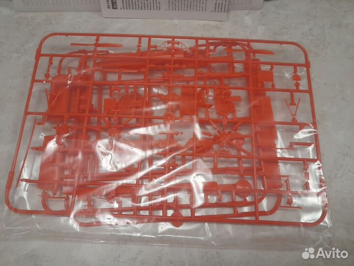 Модель самолета Fokker Dr. I Triplane 1/48