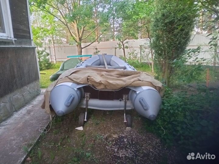 Моторная надувная лодка пхв RiverBoats RB-430