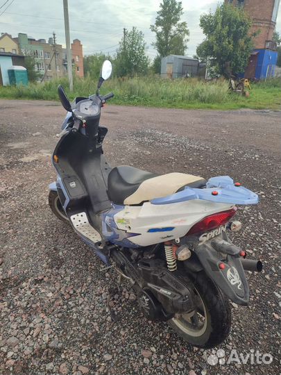 Продам мотороллер