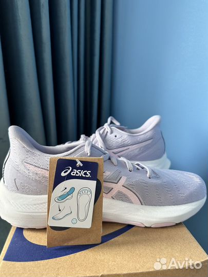 Беговые кроссовки asics женские