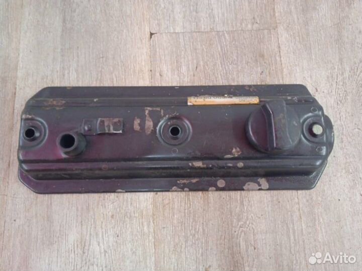 Крышка головки блока Volkswagen Passat B4 1.9 1995