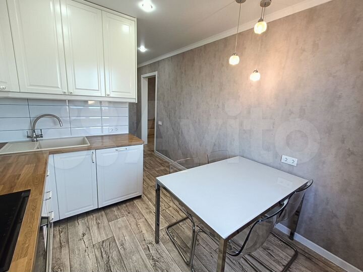 3-к. квартира, 80 м², 10/10 эт.