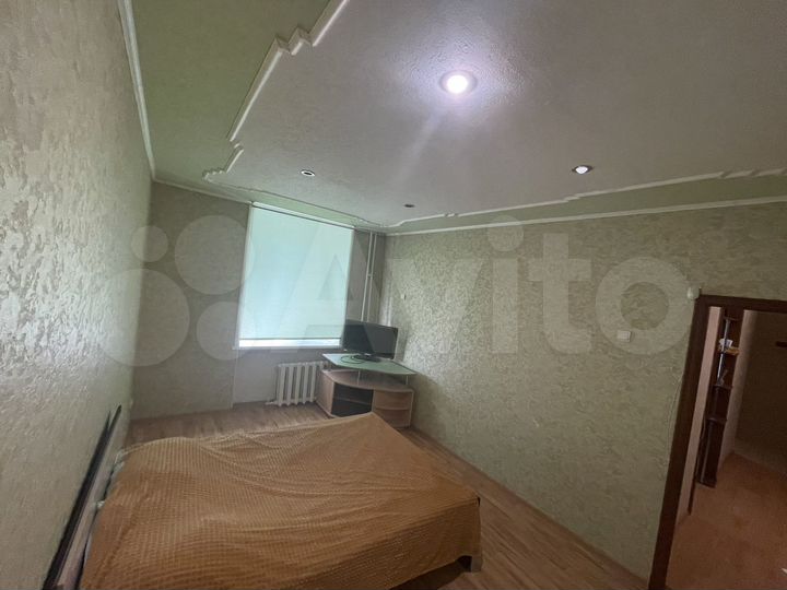 2-к. квартира, 60 м², 1/4 эт.