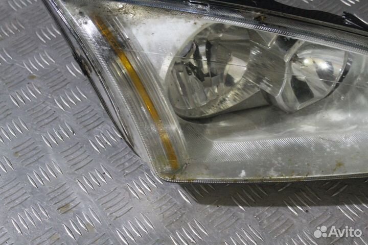 Фара Ford Focus