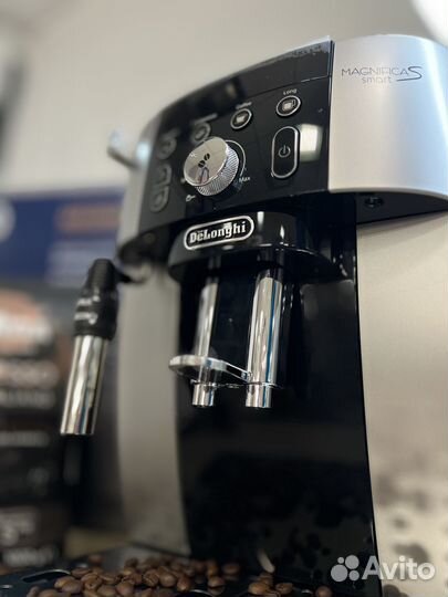 Кофемашина DeLonghi ecam 250.23.SB