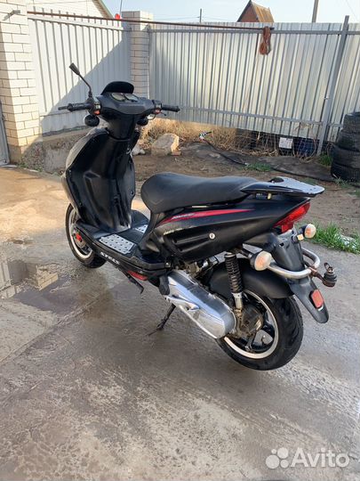 Продаю скутер