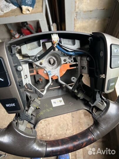 Руль toyota land cruiser 200