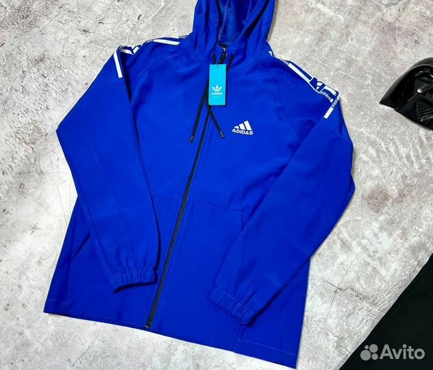 Спортивные костюмы Adidas