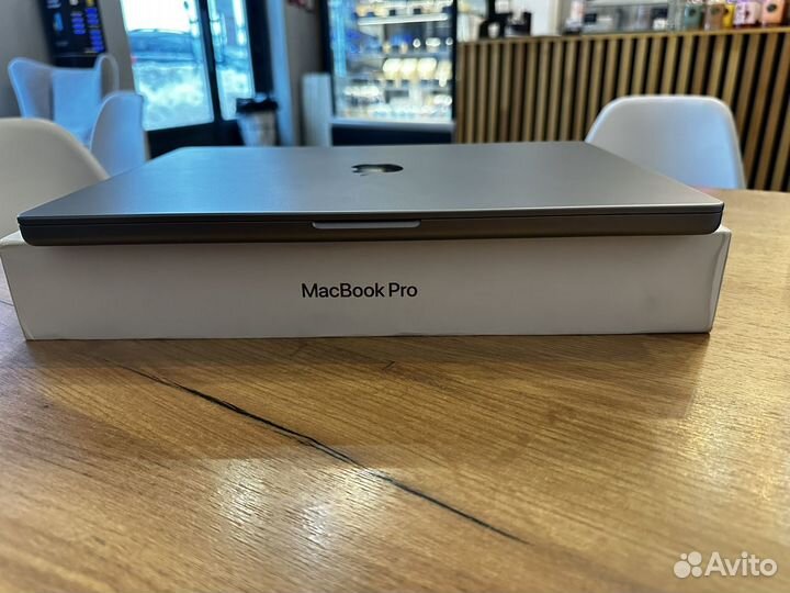 MacBook Pro 16 2021 M1/16GB/512SSD/48циклов