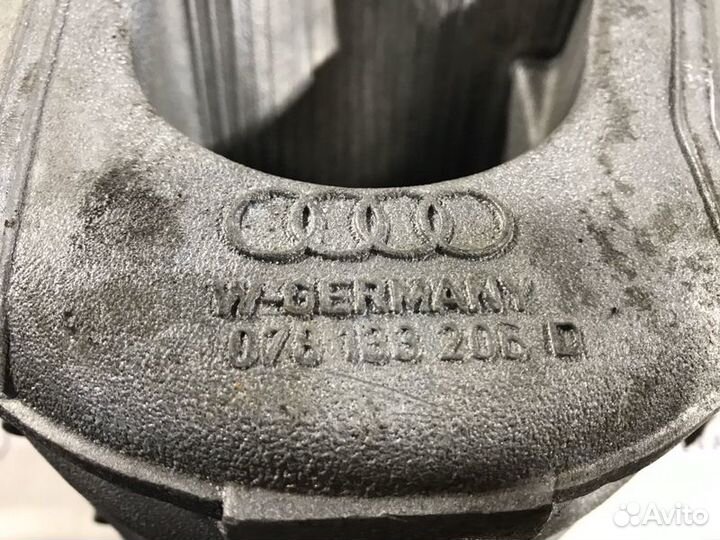 Коллектор впускной Audi 80 B4 2.6 1994