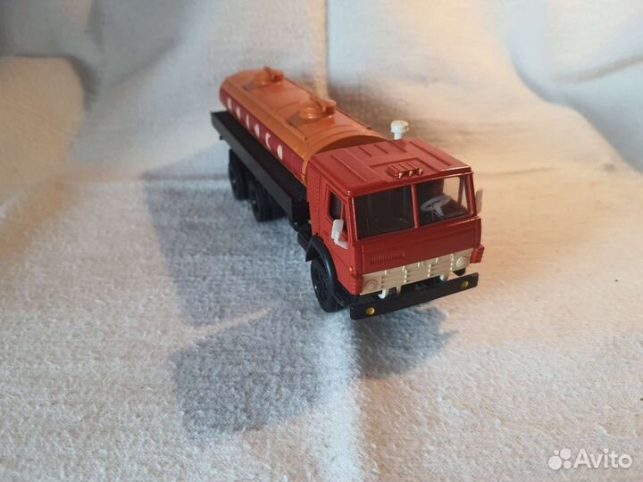 Модель Камаз молоковоз 53112