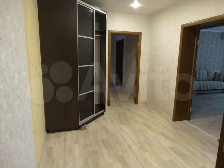 3-к. квартира, 107 м², 1/9 эт.