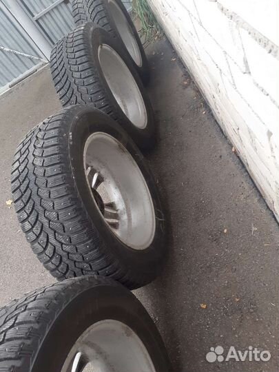 Bridgestone Blizzak LM-001