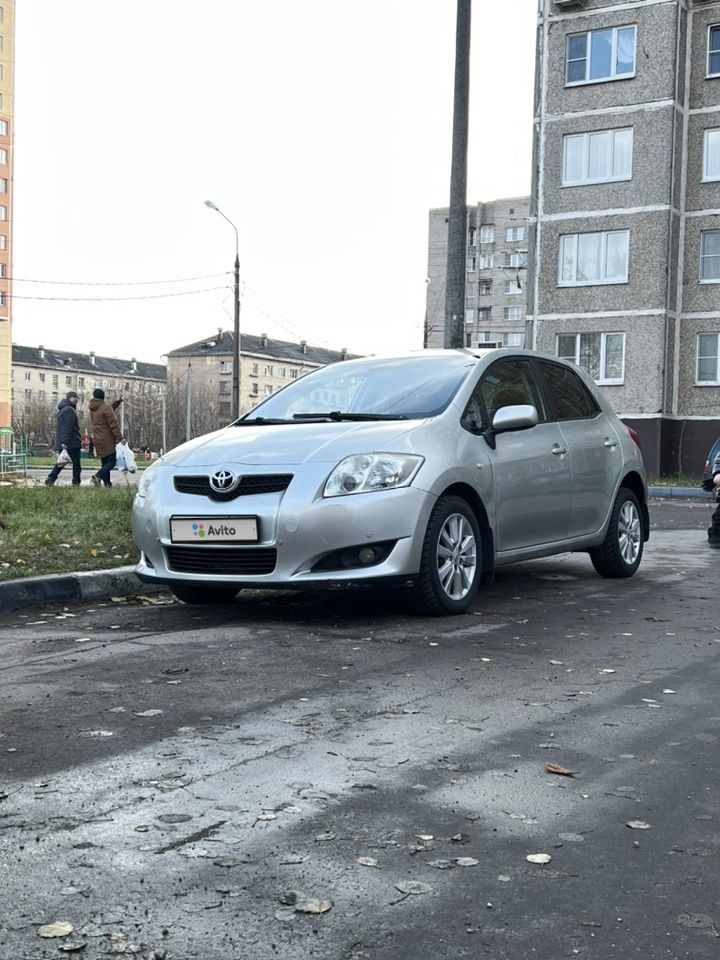 Toyota Auris: фото владельца