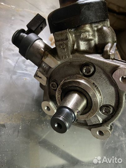 Топливный насос (тнвд) Volkswagen Amarok