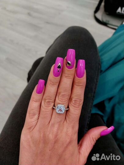 Маникюр на просвещения