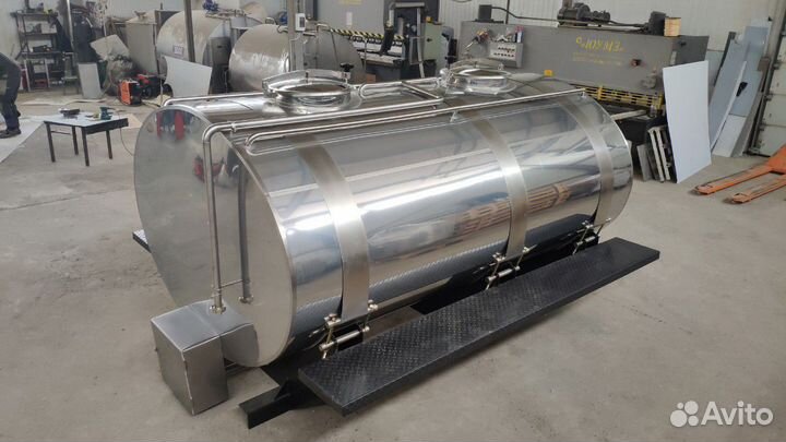 Молоковоз, автоцисцерна для молока