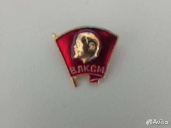 Наборы значков школьников СССР