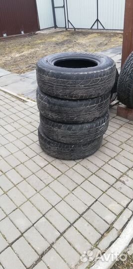 Dunlop Grandtrek AT3 245/70 R16