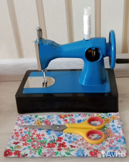 Детская швейная машинка дшм, СССР
