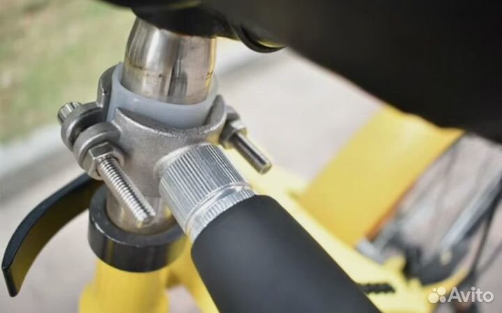 Поводок для собаки на велосипед