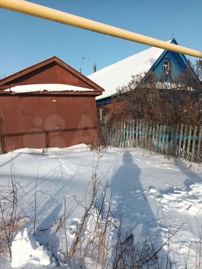 Дом 32,7 м² на участке 25 сот.