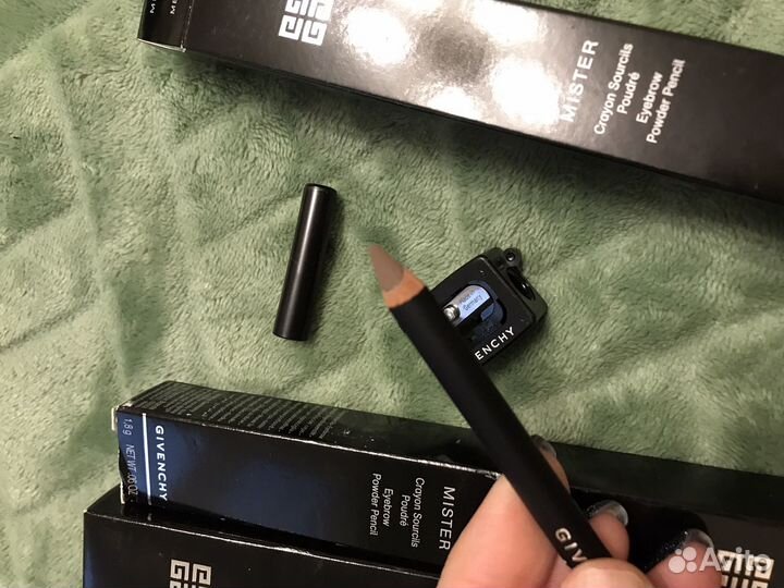 Живанши карандаш для бровей