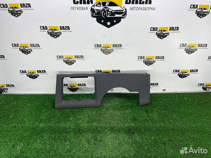 Пластик под руль BMW X1