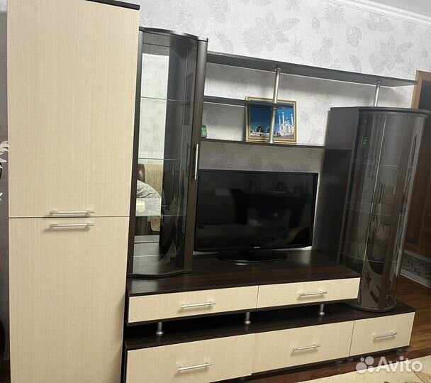 Стенка в гостиную