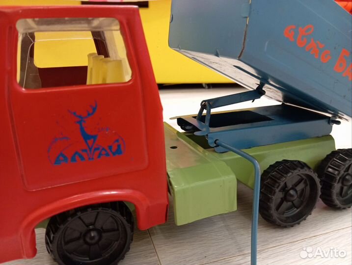 Игрушка Самосвал СССР авто бам