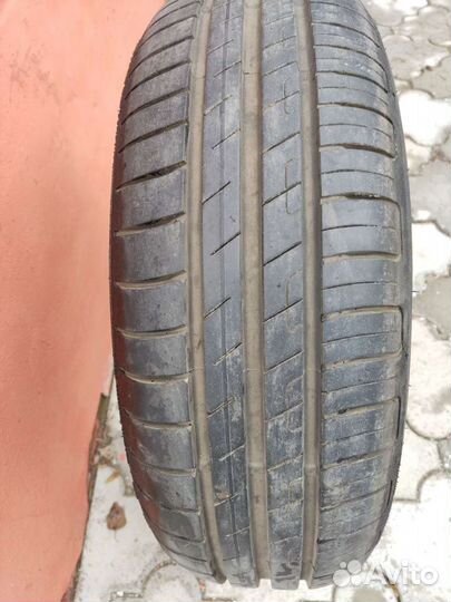 Goodyear EfficientGrip Performance 185/65 R15 88T