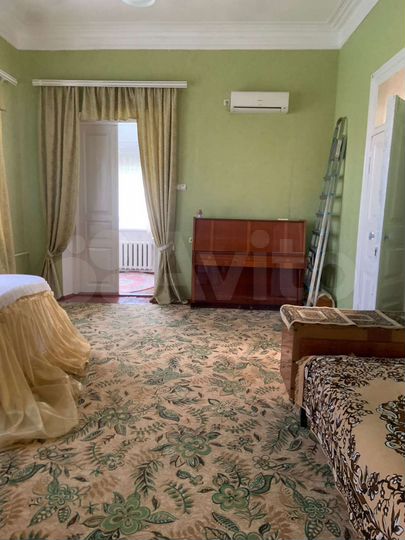 Дом 206 м² на участке 6 сот.