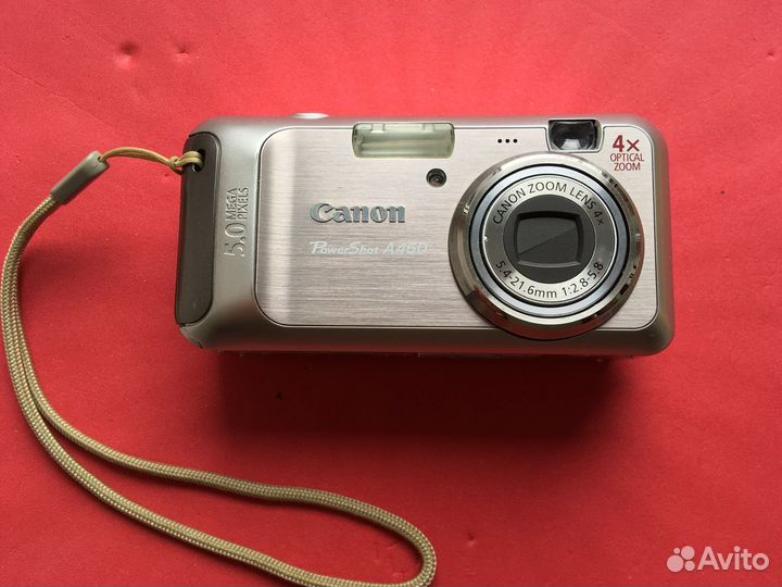 Компактный фотоаппарат