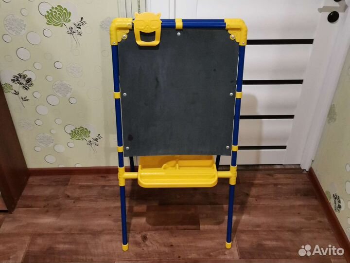 Мольберт Nika-kids с большим пеналом