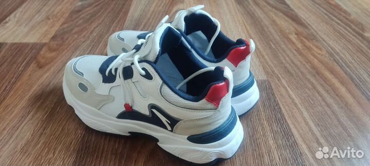 Кроссовки 40 размер